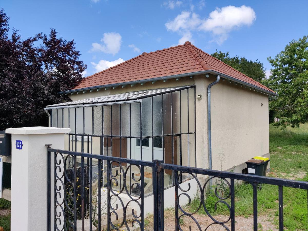 Studio Spacieux Tout Equipe Avec Jardin Varennes-Vauzelles Dış mekan fotoğraf